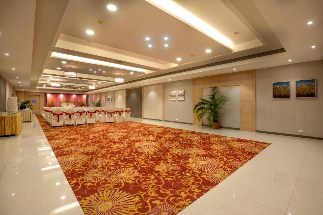 Pālghar 快捷旅馆酒店 外观 照片